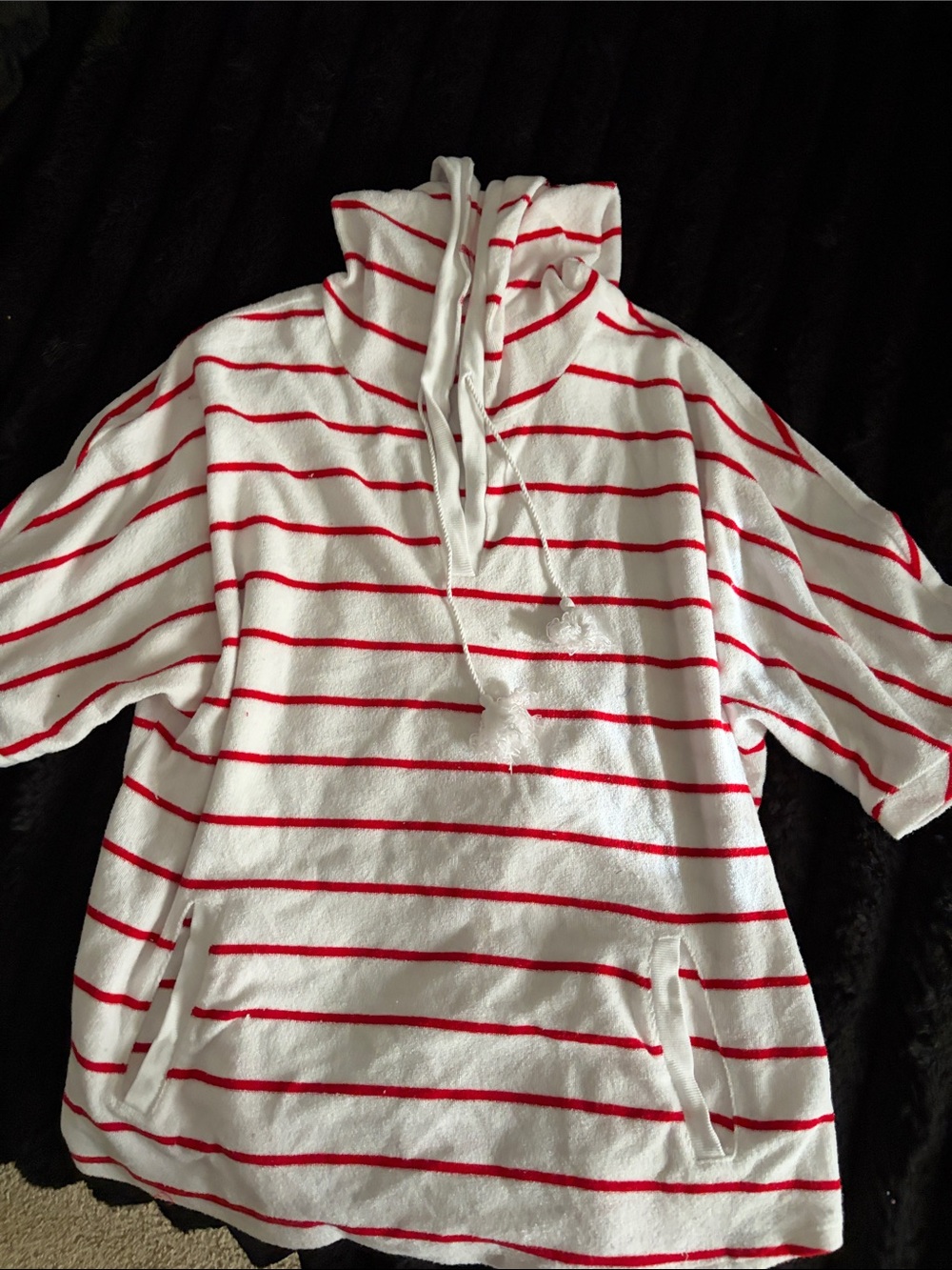 Cable & Gauge White and Red Striped Pullover Hoodie
